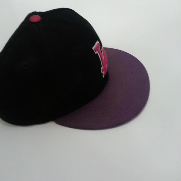 LA Dodger cap - Picture 2 of 3